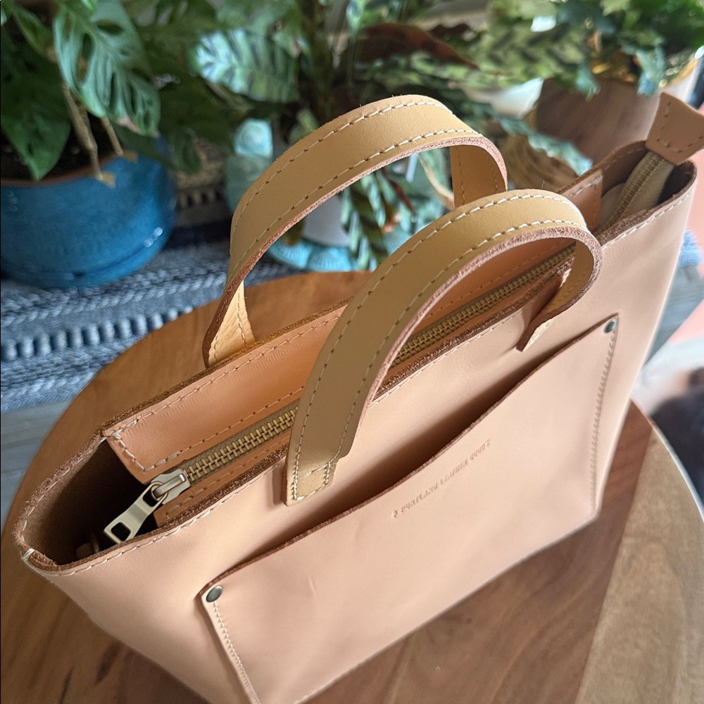 Portland Leather Goods Mini Tote / Crossbody π - Picture 6 of 8